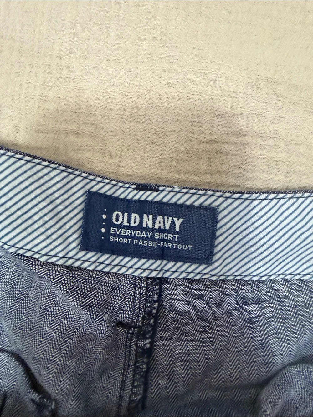 Old Navy Navy Blue Polka Dot Women's Shorts